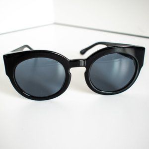 Round Cat-Eye Sunglasses in Black